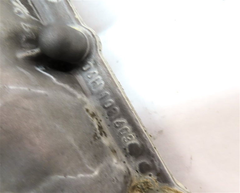 Thumbnail 7: 2013 AUDI Q5 (B8 8R) 2.0L (CPMA) ENGINE MOTOR UPPER OIL FLUID PAN