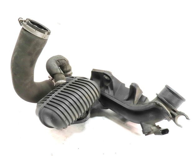 Thumbnail 1: 2013 AUDI Q5 (B8 8R) 2.0L (CPMA) ENGINE INTERCOOLER PRESSURE PIPE DAMPER BOX