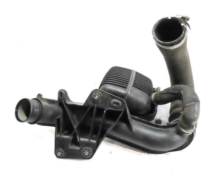 Thumbnail 6: 2013 AUDI Q5 (B8 8R) 2.0L (CPMA) ENGINE INTERCOOLER PRESSURE PIPE DAMPER BOX