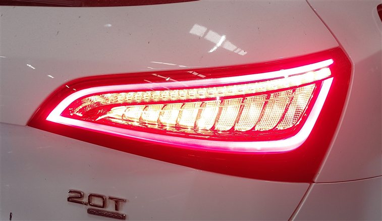 Thumbnail 2: 2013-2017 AUDI Q5 SQ5 (B8 8R) RIGHT PASSENGER TAILLIGHT BRAKE LIGHT LAMP (LED)