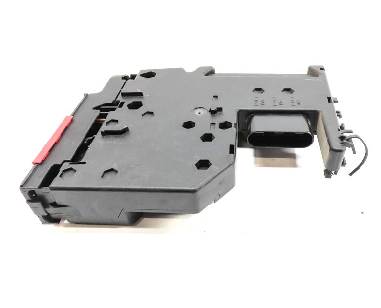Thumbnail 4: 2013 MERCEDES GLK250 (X204) 2.1L DIESEL (OM651) POSITIVE POWER DISTRIBUTION BOX