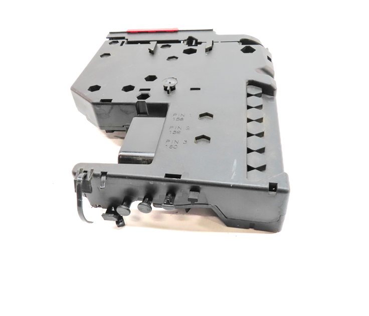 Thumbnail 6: 2013 MERCEDES GLK250 (X204) 2.1L DIESEL (OM651) POSITIVE POWER DISTRIBUTION BOX