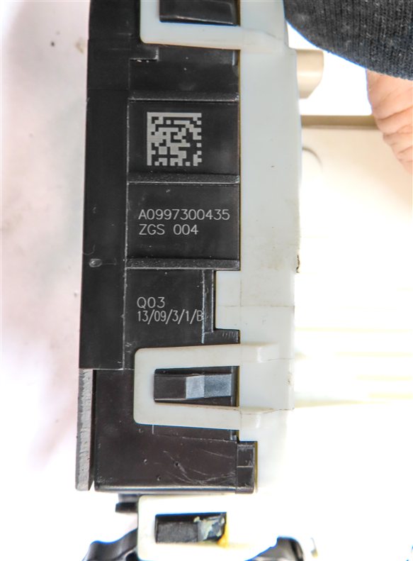 Thumbnail 6: 11-19 MERCEDES E350 GL350 GL450 GL550 CLK250 GLK350 ML350 RIGHT REAR DOOR LATCH