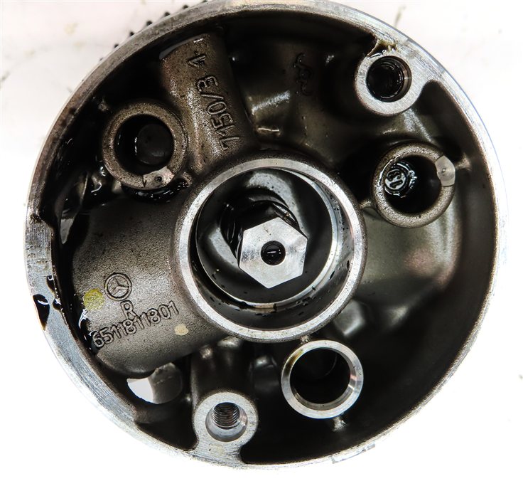 Thumbnail 6: 2013 MERCEDES GLK250 (X204) 2.1L DIESEL (OM651) ENGINE MOTOR OIL FLUID PUMP