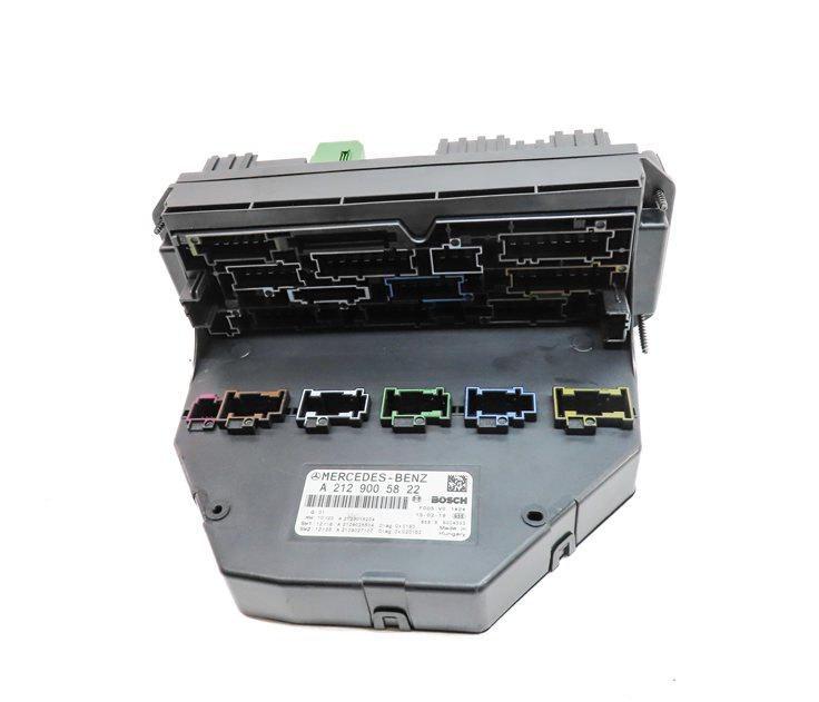 Thumbnail 2: 2013 MERCEDES GLK250 (X204) 2.1L DIESEL (OM651) FRONT FUSE RELAY SAM MODULE