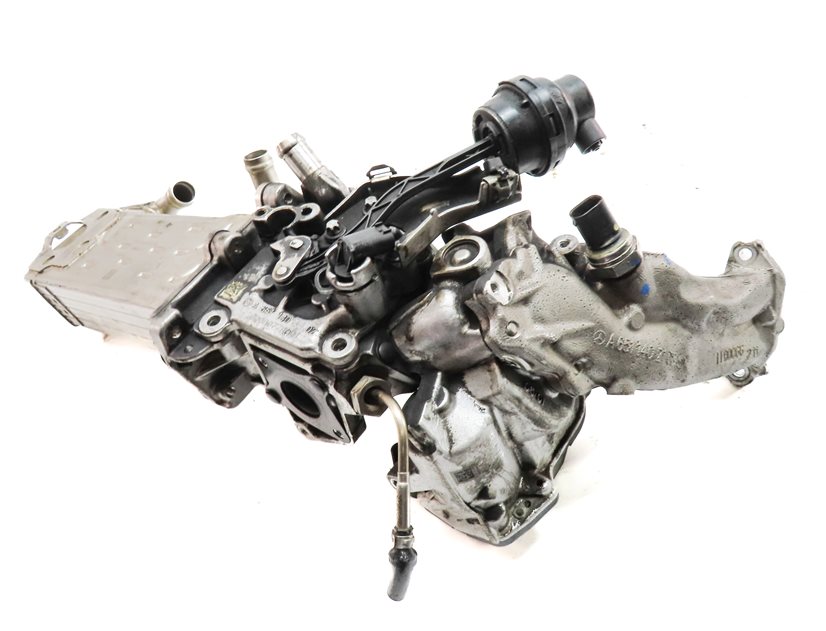 Thumbnail 7: 2013 MERCEDES GLK250 (X204) 2.1L DIESEL (OM651) ENGINE EGR COOLER ASSEMBLY