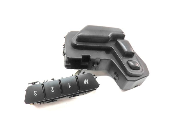 Thumbnail 3: 12-18 CLA G GL ML C117 W166 W242 W463 X166 FRONT LEFT DRIVER MEMORY SEAT SWITCH