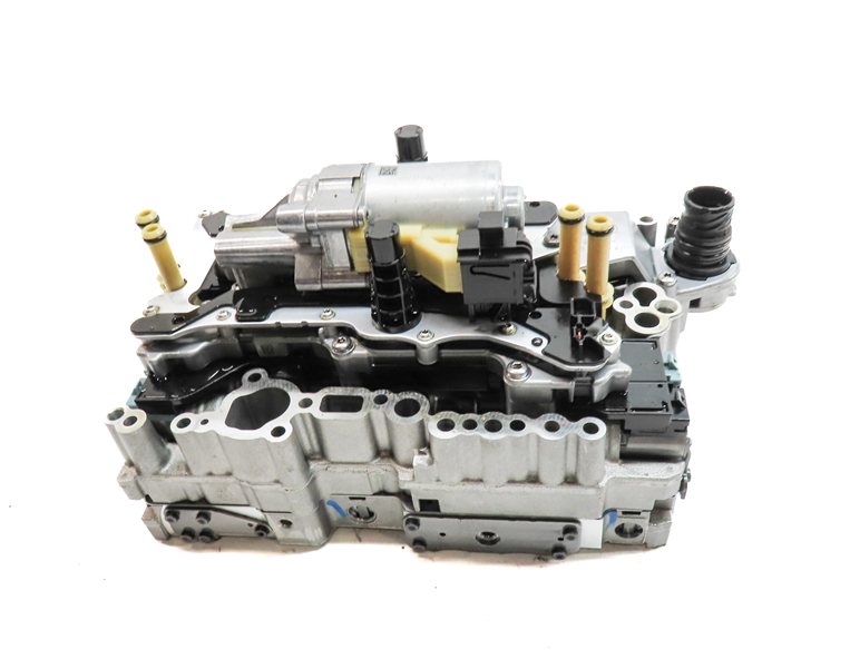 Thumbnail 2: 2014 MERCEDES CLA250 (C117) AUTOMATIC AUTO TRANSMISSION VALVE BODY ASSEMBLY