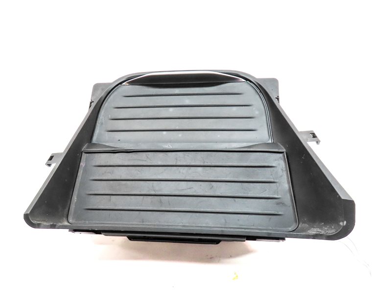 Thumbnail 2: 2017 BMW X3 (F25) FRONT CENTER CONSOLE DUAL CUPHOLDER 12v POWER SOCKET