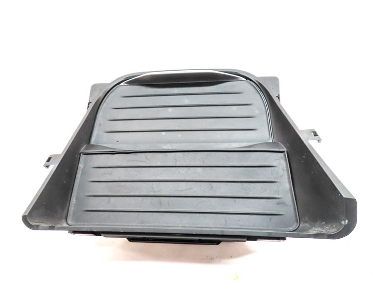 Thumbnail 3: 2017 BMW X3 (F25) FRONT CENTER CONSOLE DUAL CUPHOLDER 12v POWER SOCKET