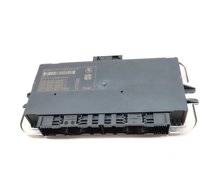Thumbnail 2: 10-17 BMW 5 6 7 M5 X3 X4 (F06 F10 F12 F25 F26) FRM III BODY LIGHT CONTROL MODULE