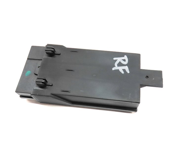 Thumbnail 5: 2017 BMW X3 (F25) HEATED SEAT CONTROL MODULE