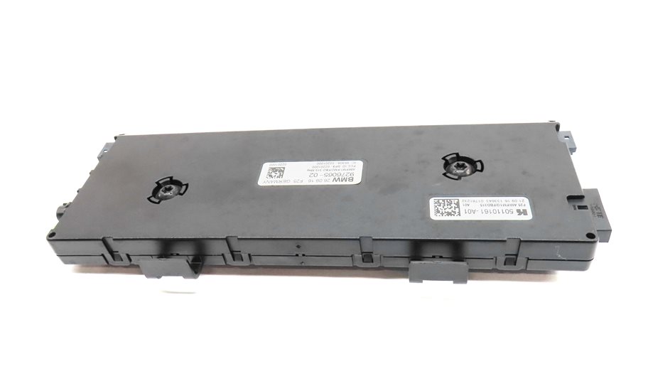 Thumbnail 4: 2017 BMW X3 (F25) RADIO ANTENNA RECEPTION DIVERSITY CONTROL MODULE