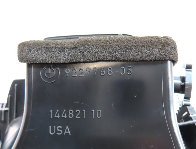 Thumbnail 6: 2012 BMW X5 (E70) FRONT RIGHT PASSENGER OUTER DASH HEAT AIR AC VENT (Black)