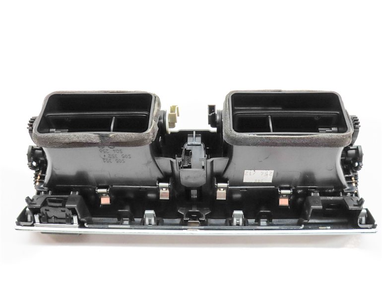 Thumbnail 4: 2012 BMW X5 (E70) FRONT CENTER DASH HEAT AIR AC HVAC DUAL VENT w/HAZARD (Black)
