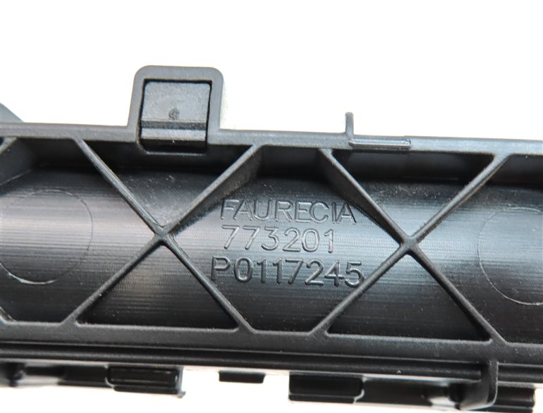 Thumbnail 8: 07-13 BMW X5 (E70) LEFT REAR DOOR RETRACTABLE WINDOW UV SUN SCREEN SHADE (BLACK)