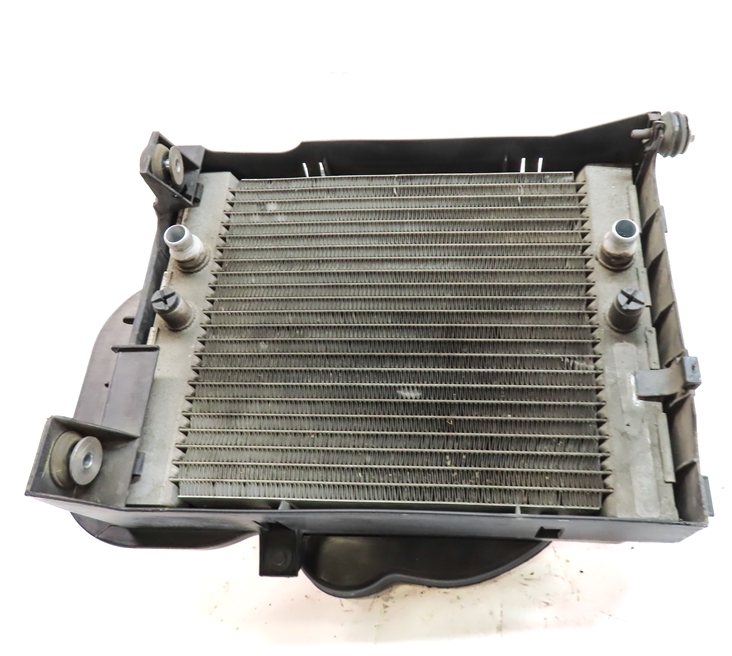Thumbnail 6: 2008-2014 BMW X5 X5M X6 X6M (E70 E71) 3.0L / 4.4L TWIN TURBO AUXILIARY RADIATOR