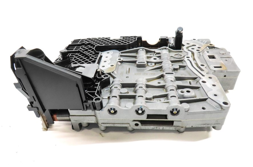 Thumbnail 6: 12-13 BMW X5 (E70) DIESEL 6HP-26 AUTOMATIC TRANSMISSION VALVE BODY & MECHATRONIC