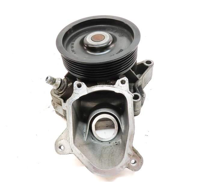 Thumbnail 3: 2009-2013 BMW 335D X5 (E90 E70) 3.0L M57Y DIESEL ENGINE MECHANICAL WATER PUMP