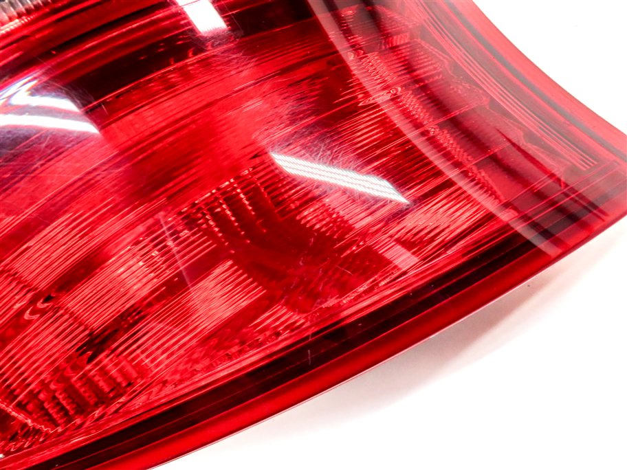 Thumbnail 8: 2011-2013 BMW X5 X5M (E70) RIGHT PASSENGER REAR OUTER TAILLIGHT BRAKE LIGHT LAMP