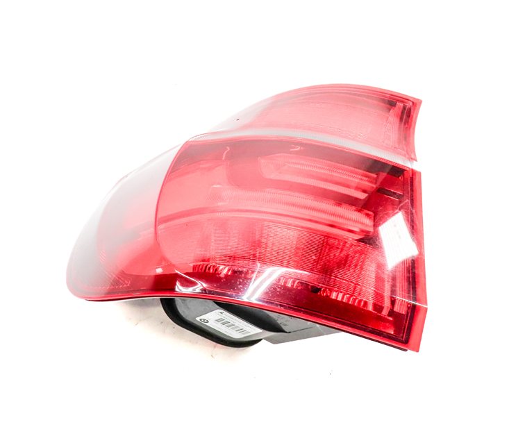 Thumbnail 5: 2011-2013 BMW X5 X5M (E70) LEFT DRIVER REAR OUTER TAILLIGHT BRAKE LIGHT LAMP