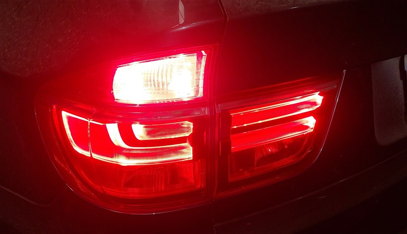Thumbnail 2: 11-13 BMW X5 X5M (E70) LEFT DRIVER INNER TAILLIGHT LIGHT LAMP (INCANDESCENT)
