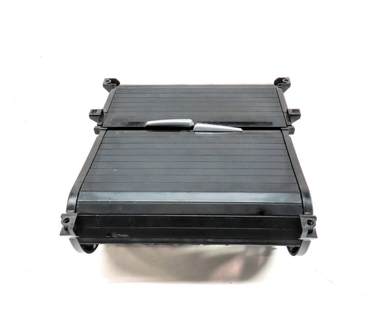 Thumbnail 5: 2012 BMW X5 (E70) FRONT CENTER CONSOLE DUAL CUPHOLDER w/ 12V POWER SOCKET OUTLET
