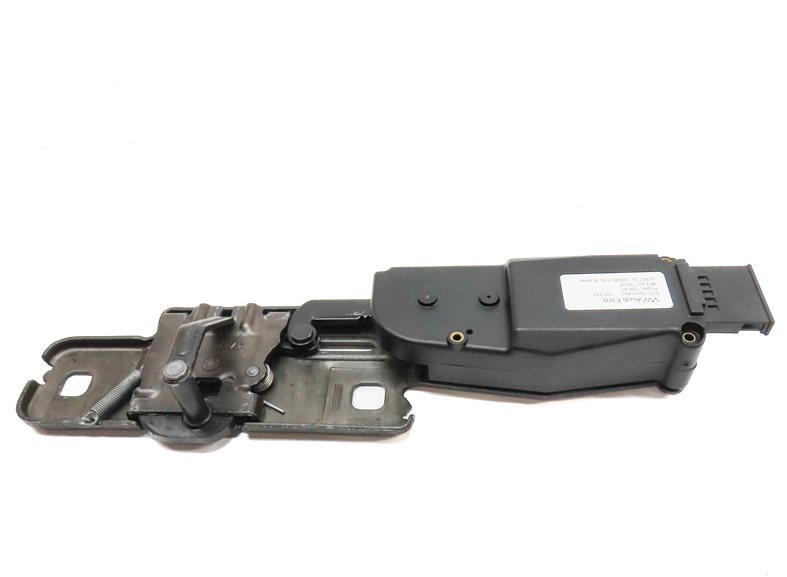 Thumbnail 5: 13 AUDI Q5 B8 8R REAR TRUNK LIFTGATE HATCH LOWER LATCH STRIKER PLATE ACTUATOR