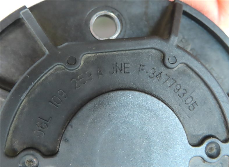 Thumbnail 5: 2013 AUDI Q5 (B8 8R) 2.0L (CPMA) ENGINE MOTOR VANOS VVT TIMING VALVE SOLENOID