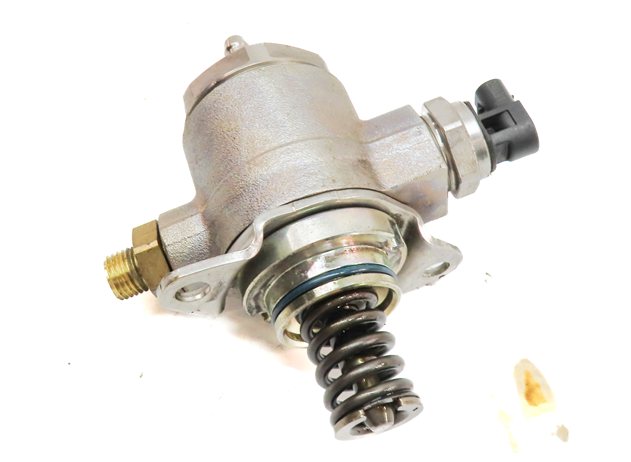 Thumbnail 8: 13-17 AUDI A4 A5 A6 Q5 TT (B8 C7 8K 8T 8R MK3) 2.0L ENGINE MECHANICAL FUEL PUMP