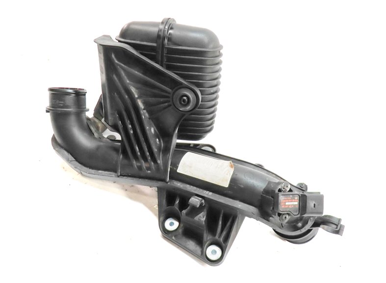Thumbnail 1: 2013 AUDI Q5 (B8 8R) 2.0L (CPMA) ENGINE INTERCOOLER PRESSURE PIPE DAMPER BOX