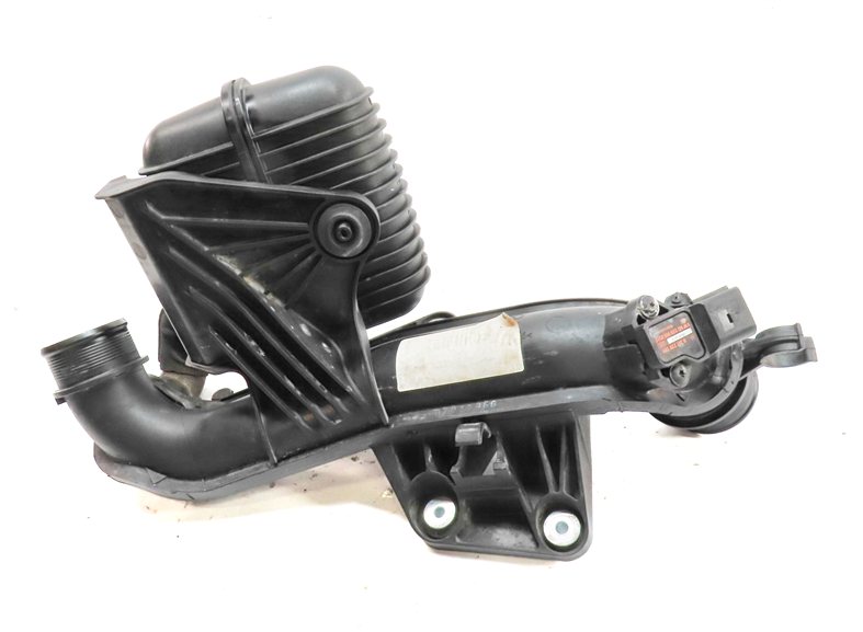 Thumbnail 2: 2013 AUDI Q5 (B8 8R) 2.0L (CPMA) ENGINE INTERCOOLER PRESSURE PIPE DAMPER BOX
