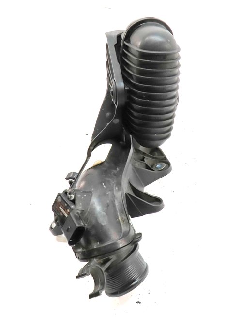 Thumbnail 3: 2013 AUDI Q5 (B8 8R) 2.0L (CPMA) ENGINE INTERCOOLER PRESSURE PIPE DAMPER BOX