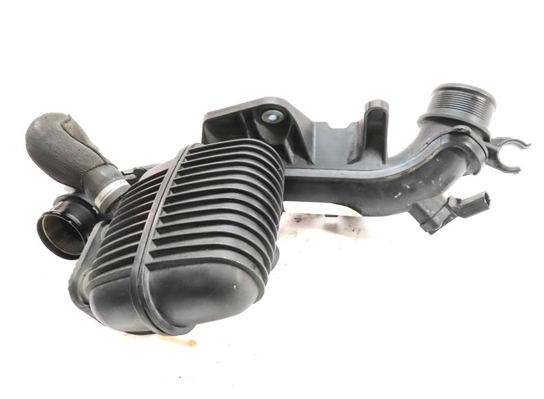 Thumbnail 7: 2013 AUDI Q5 (B8 8R) 2.0L (CPMA) ENGINE INTERCOOLER PRESSURE PIPE DAMPER BOX