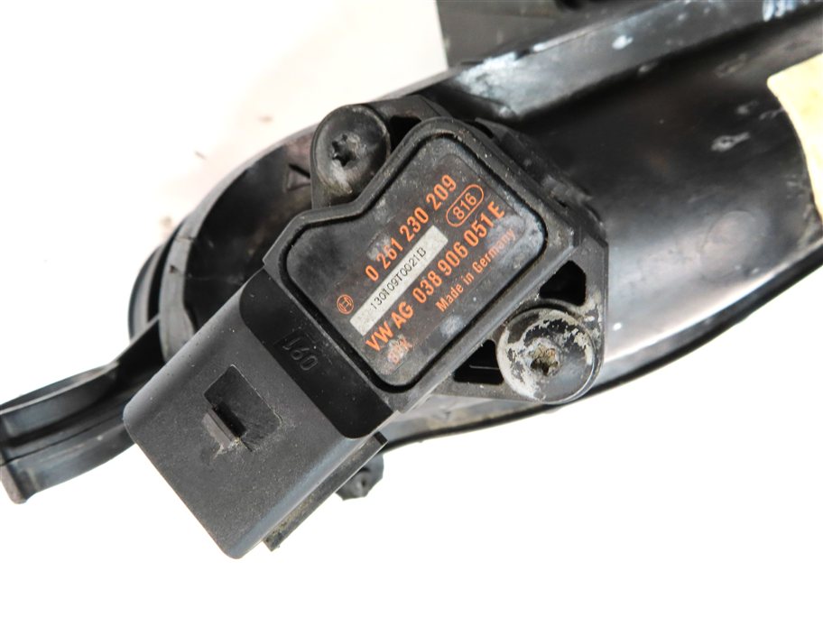 Thumbnail 9: 2013 AUDI Q5 (B8 8R) 2.0L (CPMA) ENGINE INTERCOOLER PRESSURE PIPE DAMPER BOX