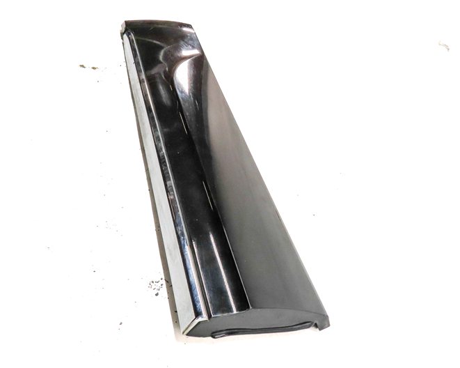 Thumbnail 3: 13-17 AUDI Q5 (B8 8R) REAR LEFT DOOR EXTERIOR LOWER MOULDING RUNNER TRIM (Black)