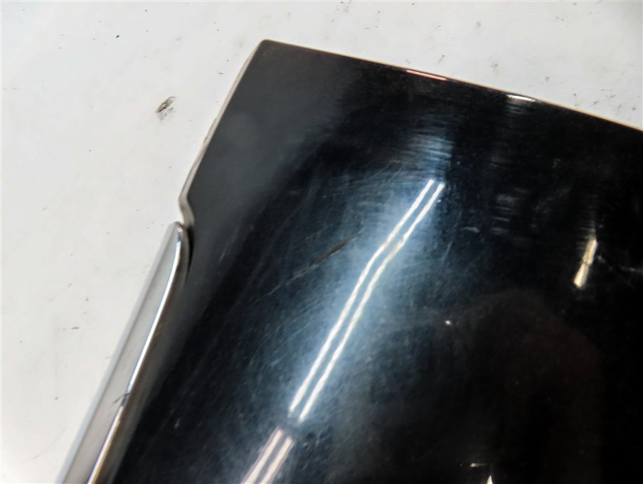 Thumbnail 9: 13-17 AUDI Q5 (B8 8R) REAR LEFT DOOR EXTERIOR LOWER MOULDING RUNNER TRIM (Black)