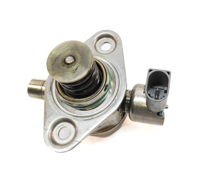 Thumbnail 7: 11-20 MERCEDES E S SL GL (W205 W166 W212 X166 X253) V8 LEFT MECHANICAL FUEL PUMP