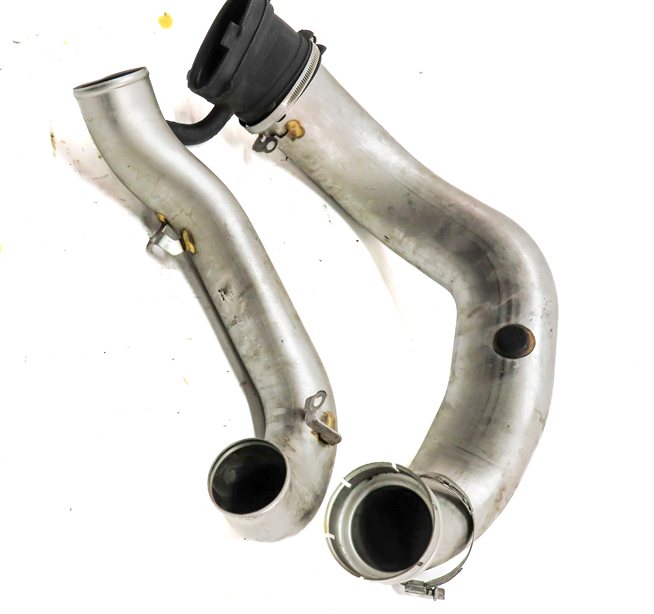 Thumbnail 4: 2013 MERCEDES GL450 (X166) 4.6L (278.928) LEFT ENGINE AIR INTAKE DUCT PIPE SET/2