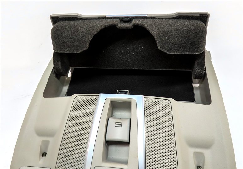 Thumbnail 7: 12-16 MERCEDES GL ML (X166 W166) INTERIOR OVERHEAD DOME MAP LIGHT LAMP  (Gray)