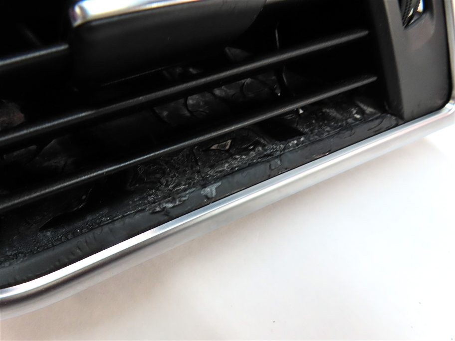 Thumbnail 7: 2013 MERCEDES GL450 (X166) FRONT LEFT DRIVER OUTER DASH HEAT AIR AC VENT (Black)
