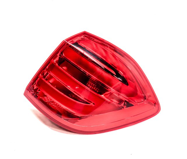 Thumbnail 1: 13-16 MERCEDES GL (X166) REAR RIGHT PASSENGER OUTER TAILLIGHT BRAKE LIGHT LAMP