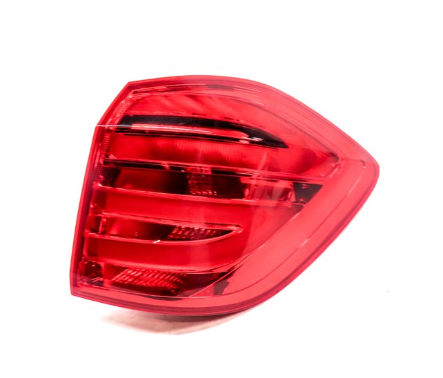 Thumbnail 3: 13-16 MERCEDES GL (X166) REAR RIGHT PASSENGER OUTER TAILLIGHT BRAKE LIGHT LAMP