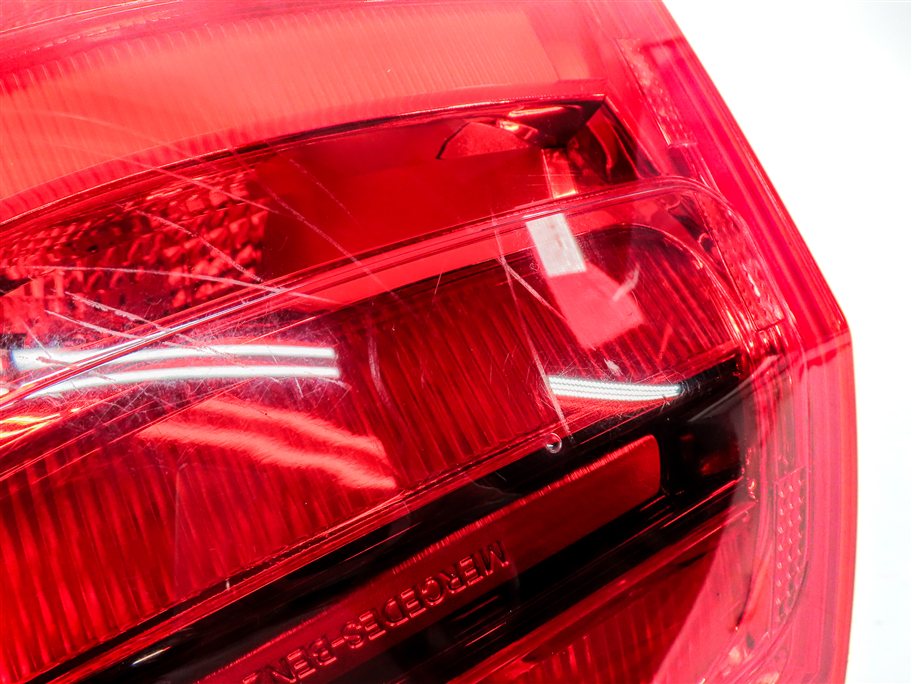 Thumbnail 7: 13-16 MERCEDES GL (X166) REAR RIGHT PASSENGER OUTER TAILLIGHT BRAKE LIGHT LAMP