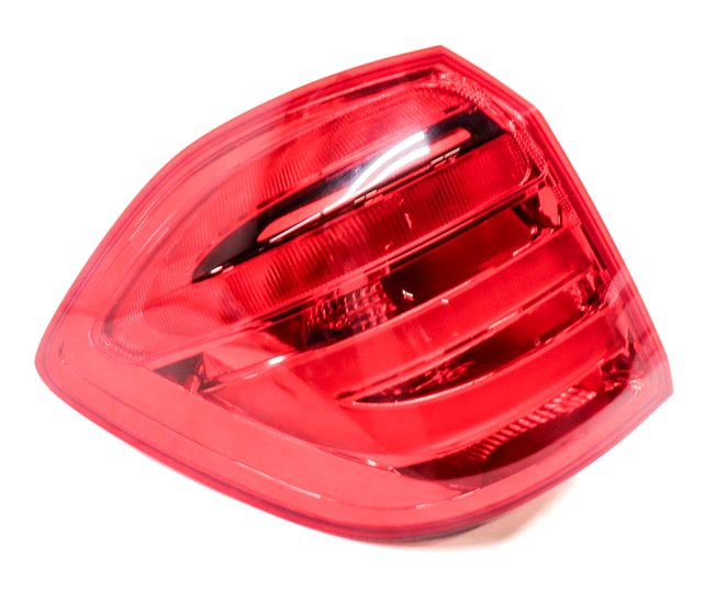 Thumbnail 1: 13-16 MERCEDES GL (X166) REAR LEFT DRIVER OUTER TAILLIGHT BRAKE LIGHT LAMP