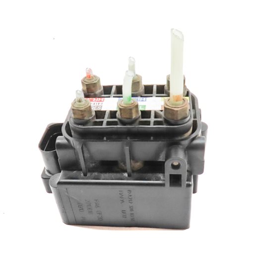 Thumbnail 4: 2016 MERCEDES GL450 (X166) AIRMATIC AIR SUSPENSION RELIEF VALVE BLOCK