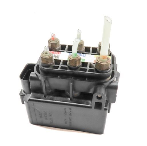 Thumbnail 6: 2016 MERCEDES GL450 (X166) AIRMATIC AIR SUSPENSION RELIEF VALVE BLOCK