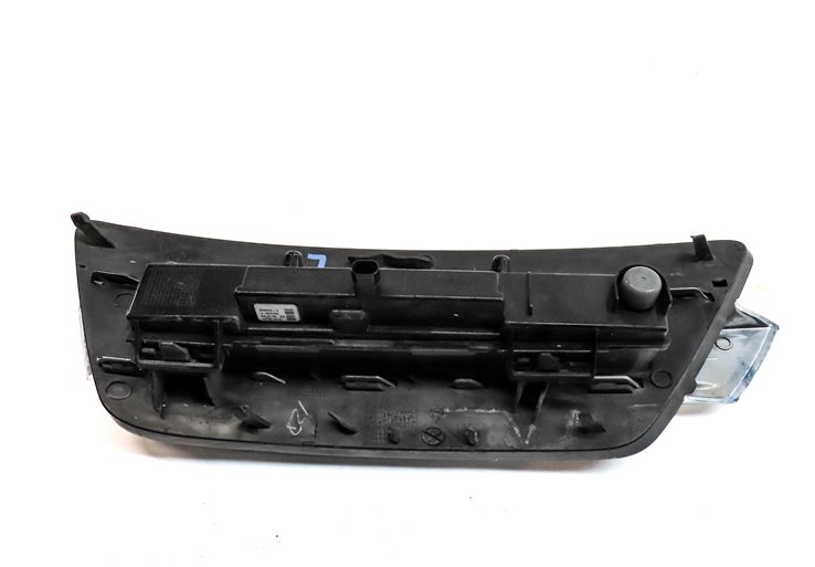 Thumbnail 7: 2013-2016 MERCEDES GL350 GL450 (X166) LEFT FRONT DRIVER DRL FOGLIGHT LAMP