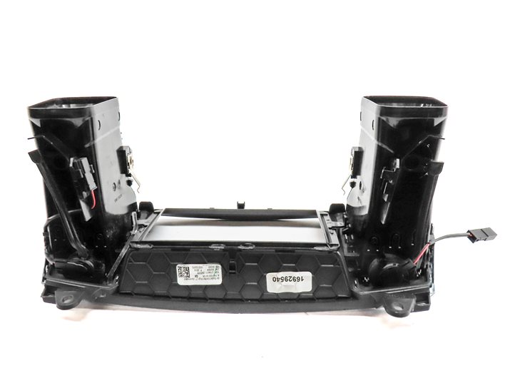 Thumbnail 5: 2016 MERCEDES GL450 (X166) FRONT CENTER CONSOLE HEAT AIR AC VENT w/ SCREEN TRIM