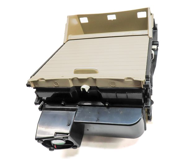 Thumbnail 5: 2016 MERCEDES GL450 (X166) FRONT CENTER CONSOLE HEATED COOLED CUPHOLDER (BEIGE)